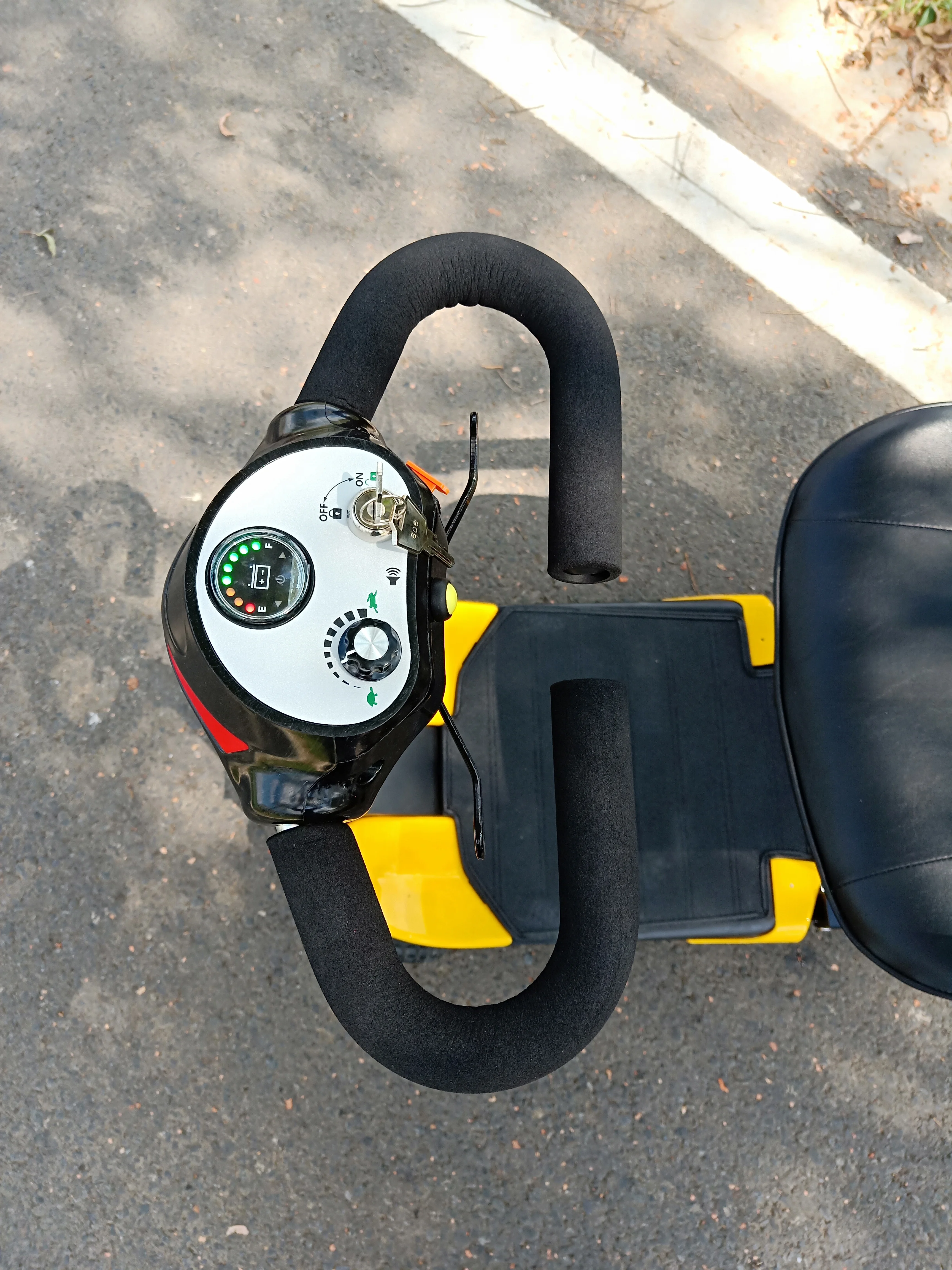 cheap price 180 W Transportable Rascal Mobility Scooters Electric car boot electric scooter with armrest