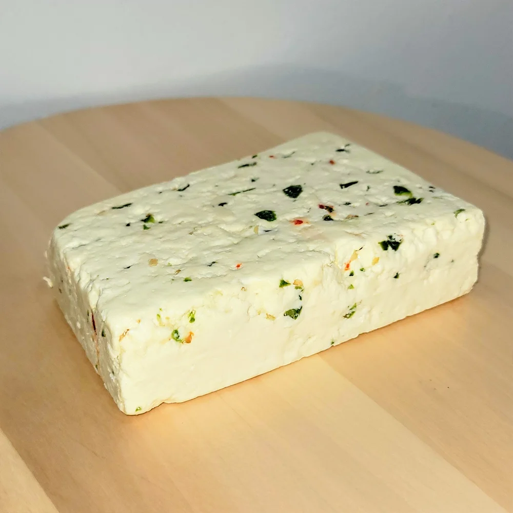  Блочный сыр Queso в большой коробке светло-желтого цвета 100% свежий с длительным сроком годности 1 кг содержание жира вовремя аналоги на от NI