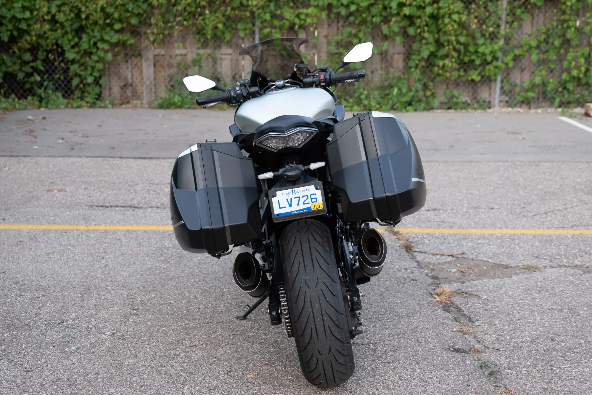 Used /  2014 to 2019 Kawasaki ZX- 1000 bike  Available