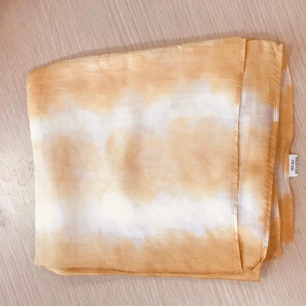 Pure silk scarf for luxury look