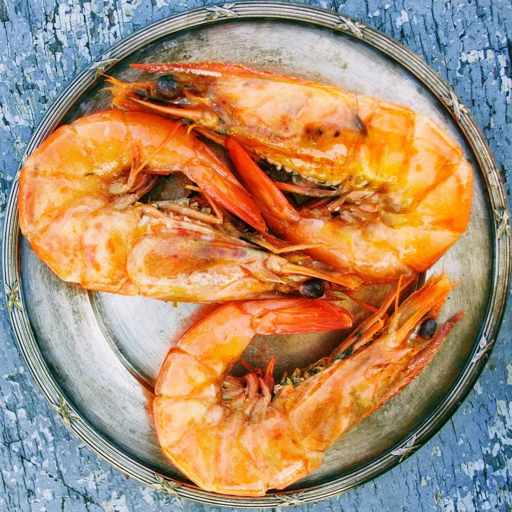  Морепродукты марки MiCAN FOOD свежие замороженные белые креветки из