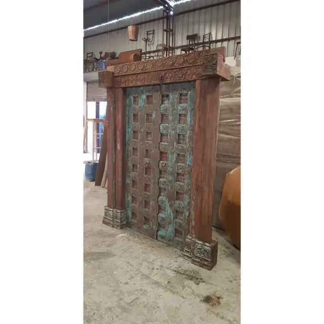 Antique Wood Door Decorative Wood Door Vintage Old style Doors direct from factory in India for Hotel villa bar and restaurant