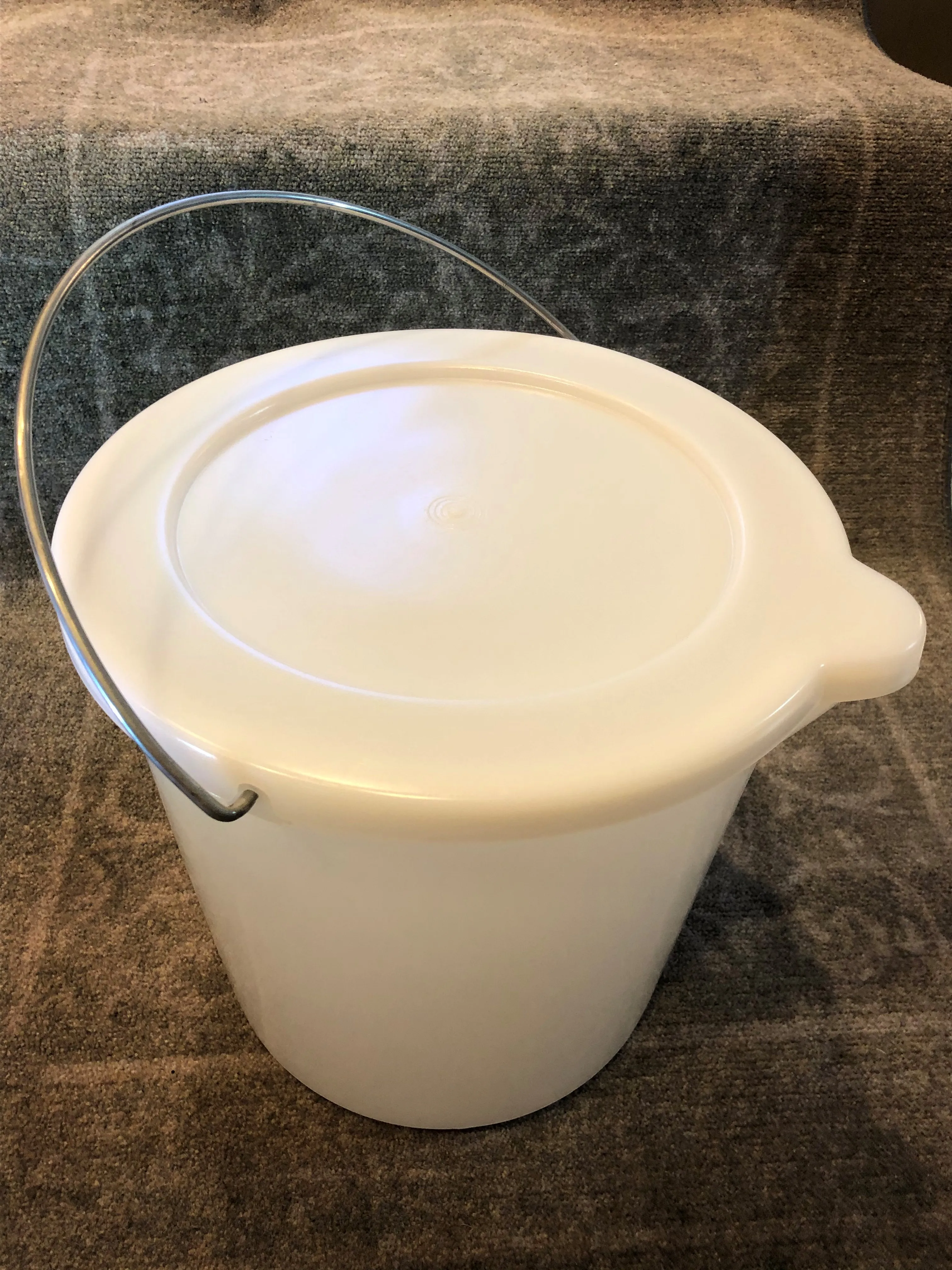 Cleaning Heavy Duty Thick Wall Construction Bucket Sealable Lid For Anti Spill & Handle