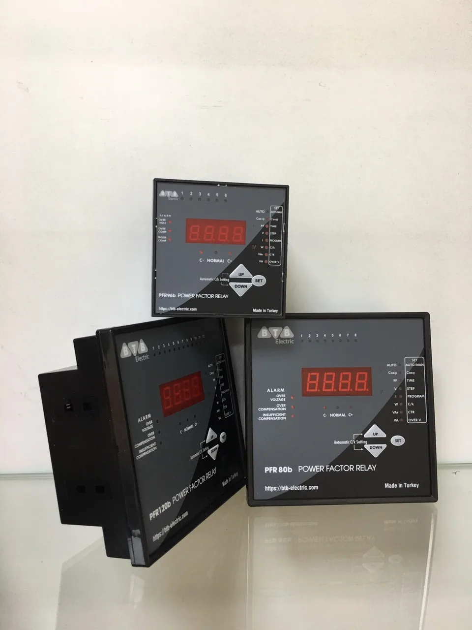 REACTIVE POWER  CONTROLLER  3 PHASES 8 STEPS VOLTAGE 380-415V MADE IN TURKEY