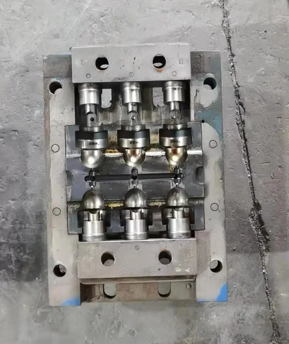 Second Mold Factory PPR Pipe Fitting Injection Mould Used PPR Bridge Fitting Mold