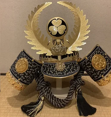 Japanese samurai helmet made by Japanese tradition looking for distributor in Singapore hakama kendo