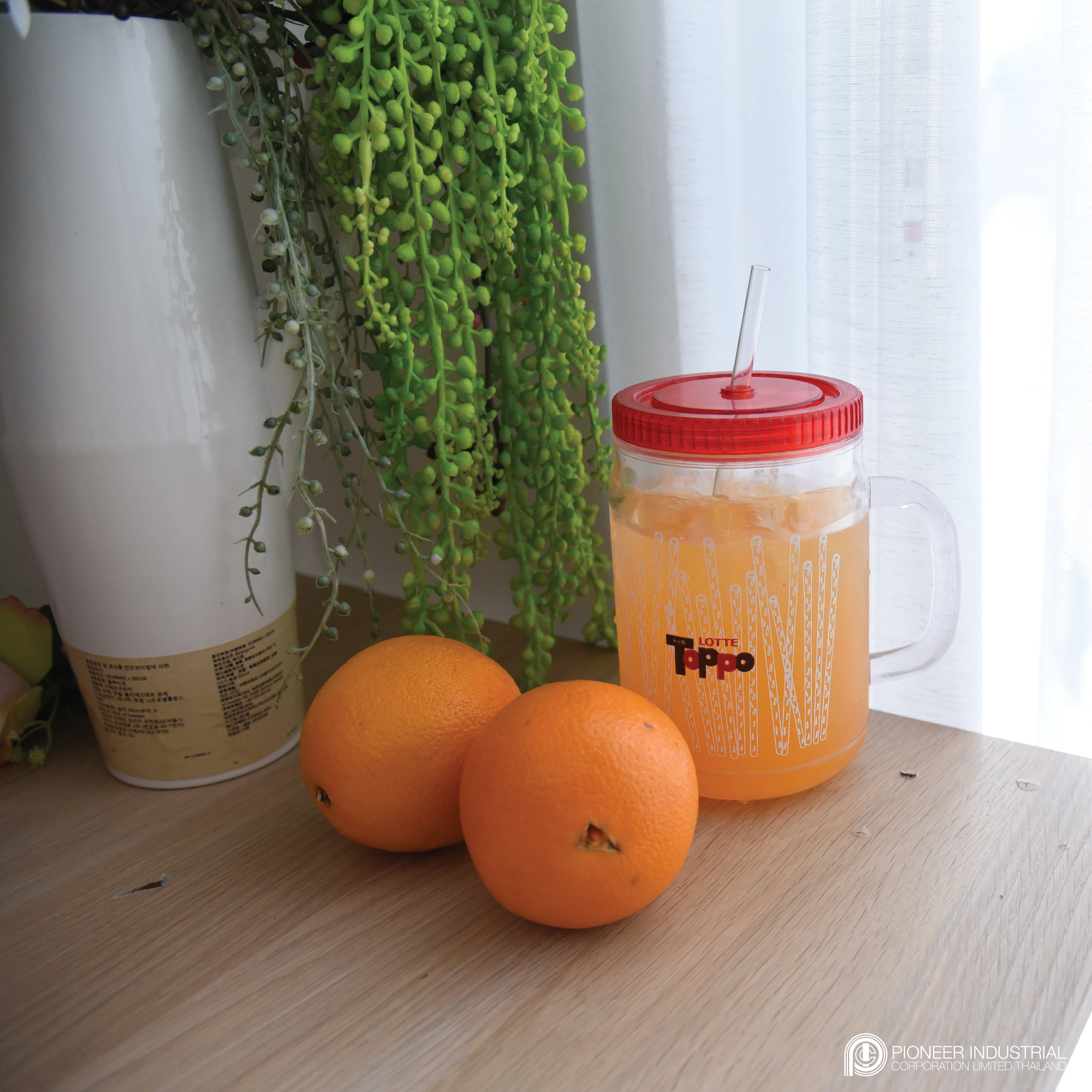 Promotion gift items with logo Drinking cup with straw water juice mug tumbler premium plastic Thailand manufacturer exporter