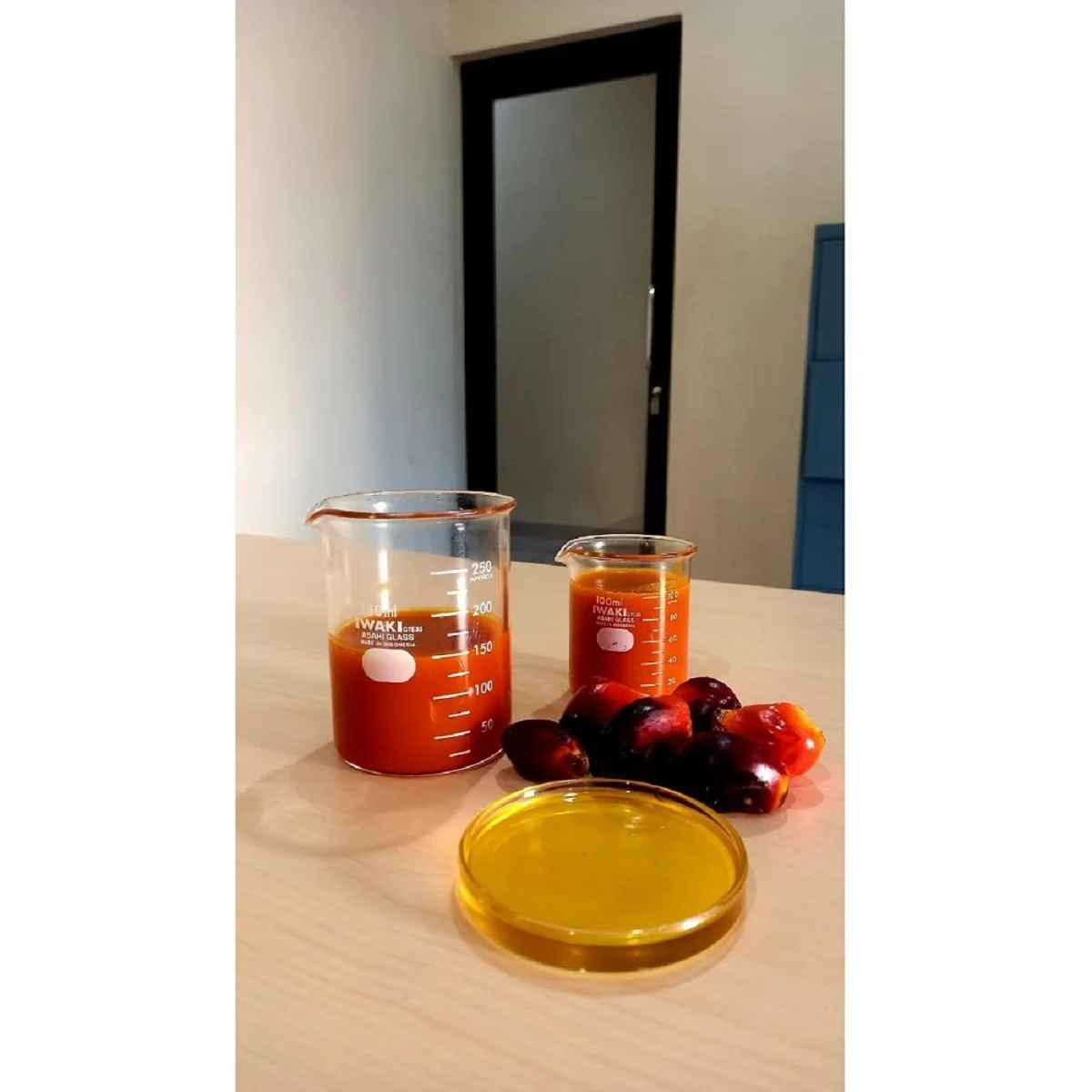 4.5% max FFA 0.5% Max Moisture And Impurities 100% Purity Natural Crude Palm Oil (CPO) From Indonesia