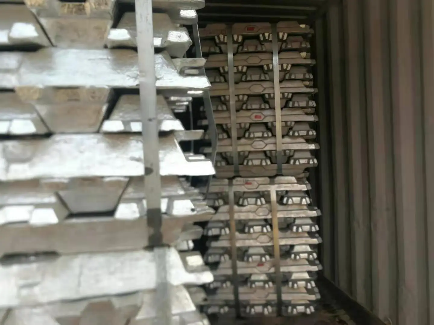 ALUMINUM INGOT FOR SALE