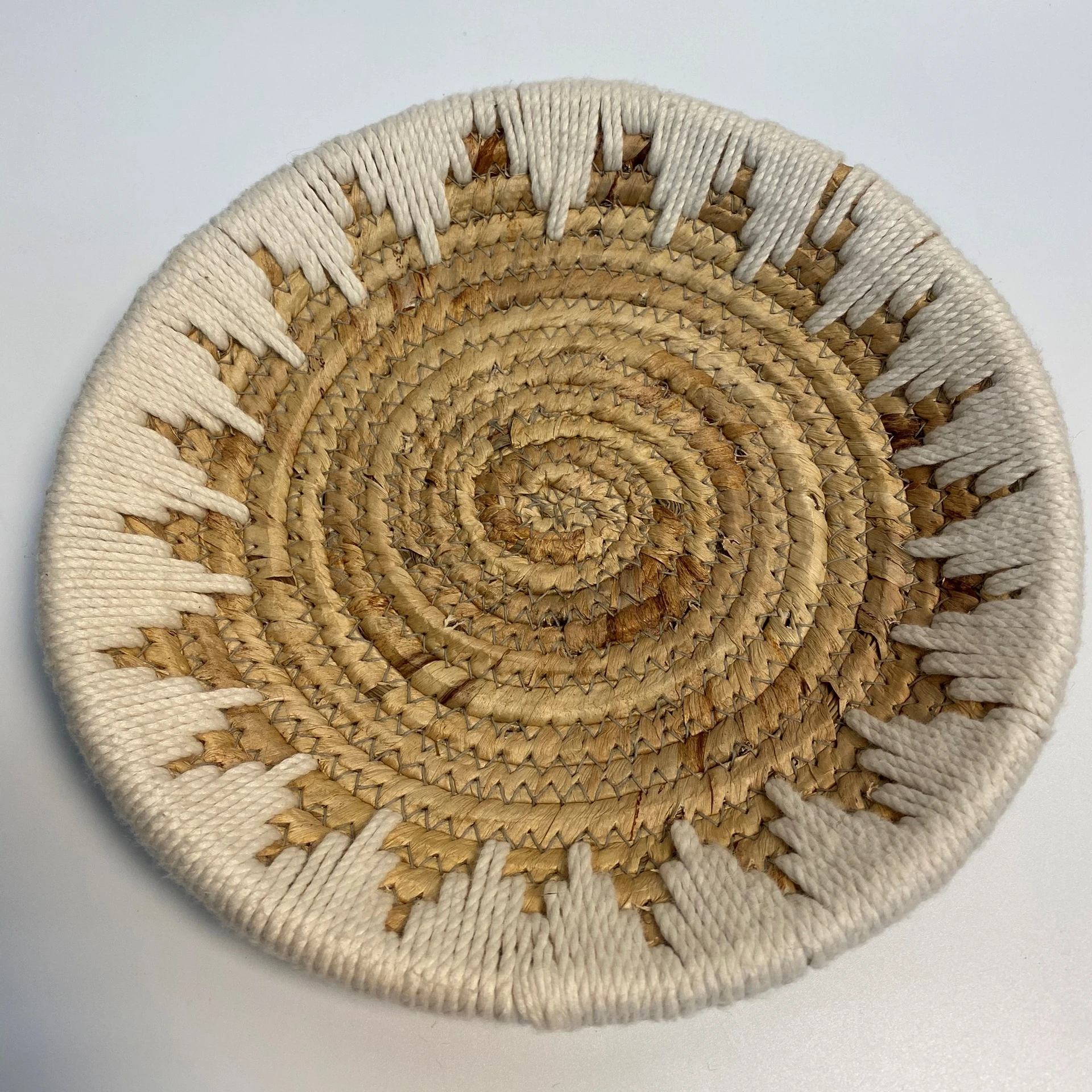 Floral handwoven Water Hyacinth Wall Art Home Decorative Wall Hanger Plate Hanging Woven Water  Hyacinth Wall Hanger HJ WHD 001