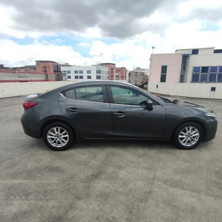 
Keyless Entry/Start/Stop Leather Seats Audio System Gas/Petrol SRS Airbags Sedan Car 