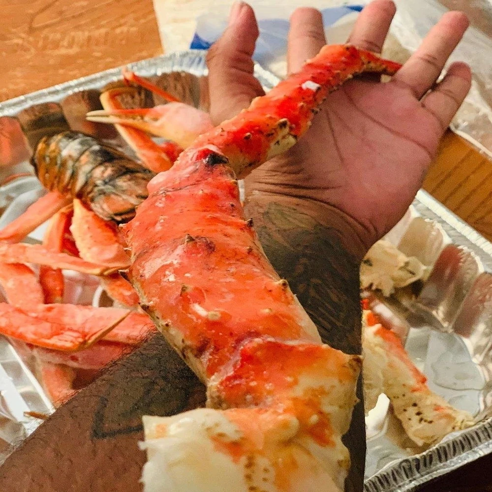 Купите дикие Замороженные ноги ляски король-краб кипяченые