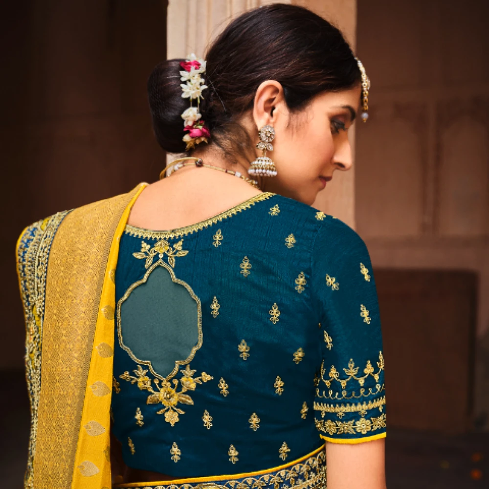 New Arrival Product Of 2022 Indian Manufacturer of Ethnic And Traditional Party wear And Fancy Sarees At reasonable Price