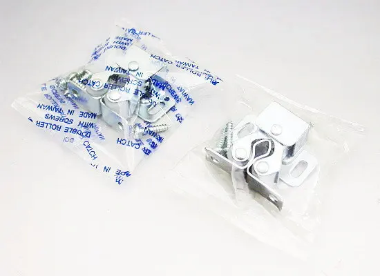 DRC-01/1 DOUBLE ROLLER CATCH DOOR CATCHES WITH SCREWS 1PC/BAG