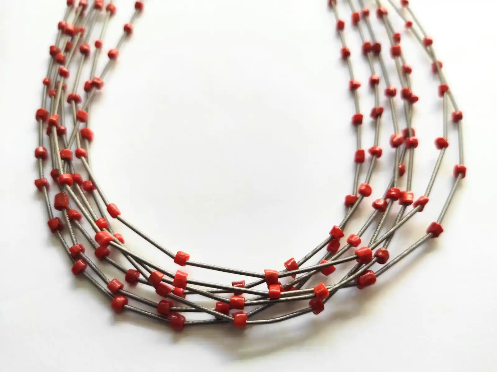 High quality fashion jewelry stainless steel and natural red coral necklace simple plain no silver gift business party wedding