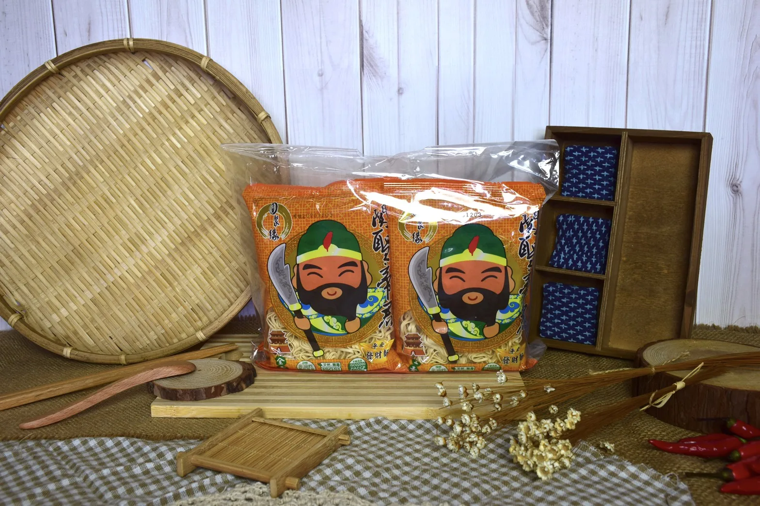 Traditional handmade Emperor Guan Sheng noodles  refined oil free msg free non-gmo