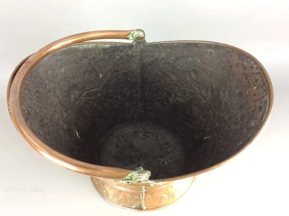 Deluxe Quality Medium Size Copper Coal Bucket with Admirable Design Perfect for Customized Garden Use