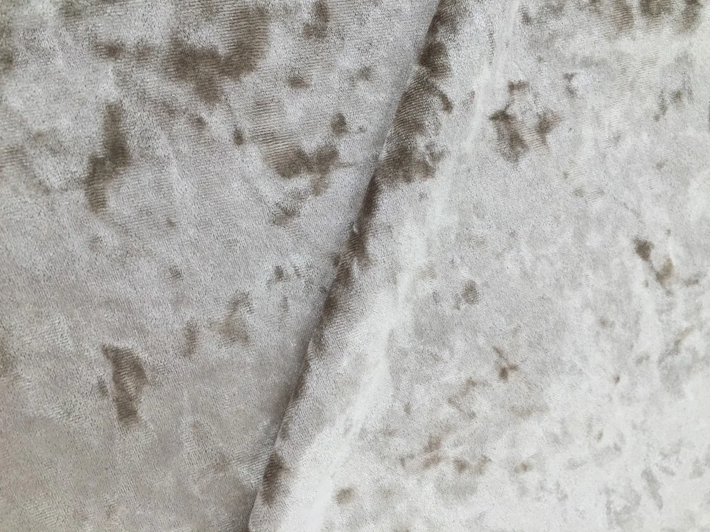 In stock 230g full 100% polyester knitted short pile plush velvet sofa fabric