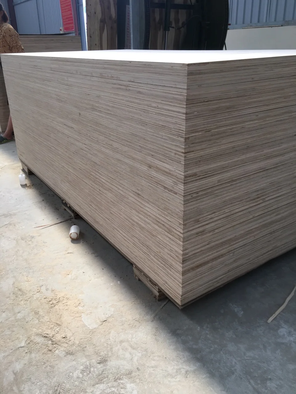 Березовая фанера для экспорта мебели из березы лучшего качества с сертификатом P2 FSC