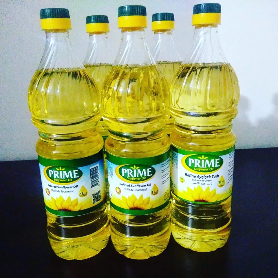 High quality Whole Sale 100% Refined Sunflower Edible Oil / Vegetable Oil for human consumption and cooking