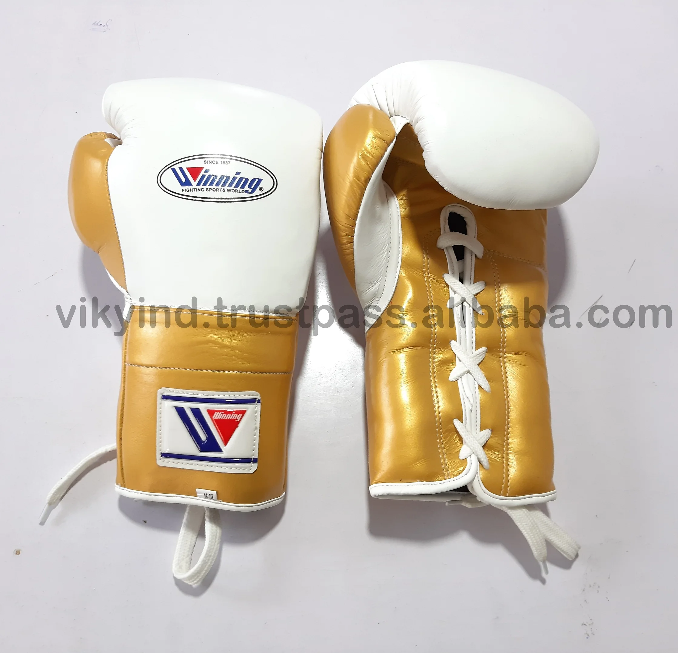 Winning Golden White Leather Professional Fighting Boxing Gloves Cowhide Leather Pu Leather Boxing Gloves