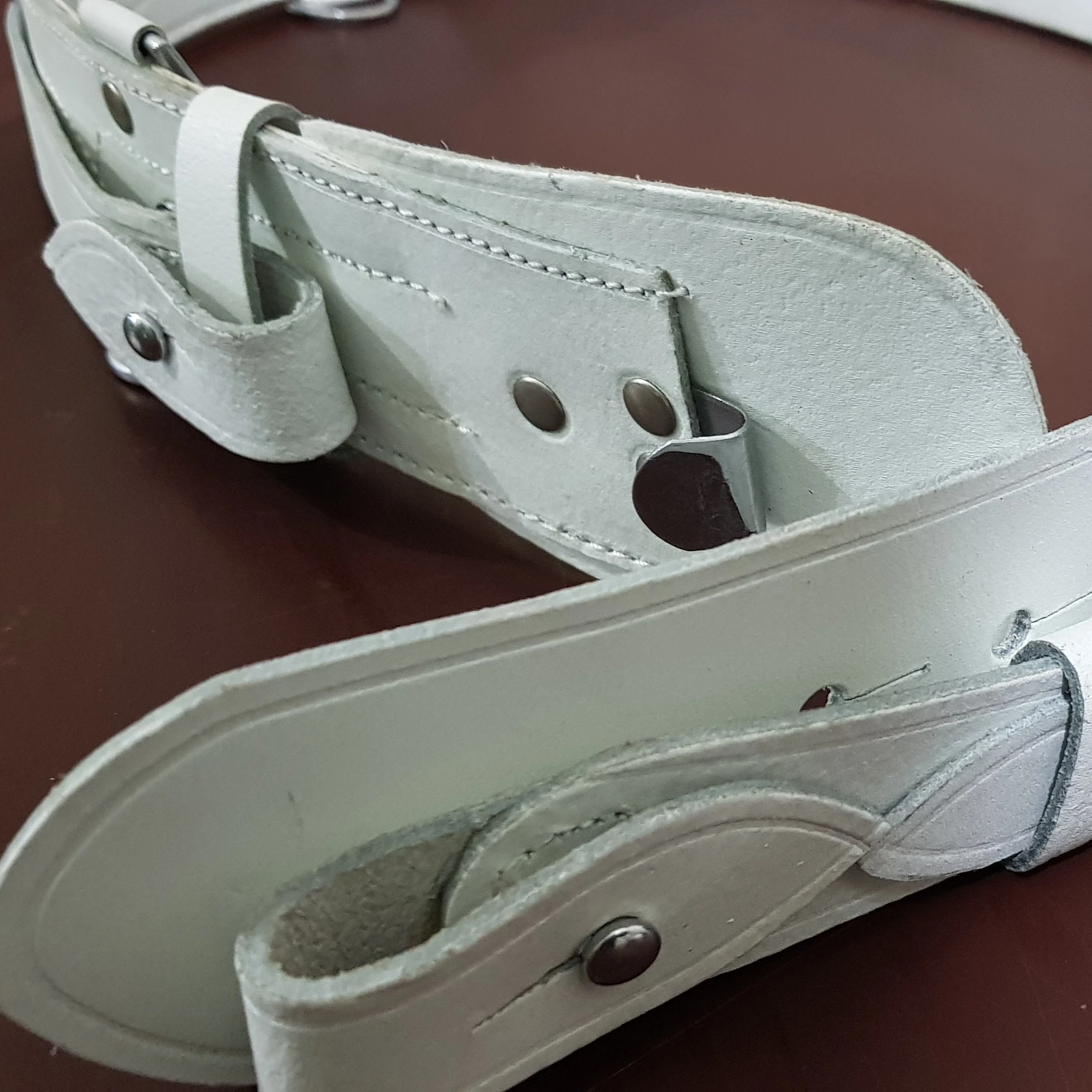 
leather belt army cross white 