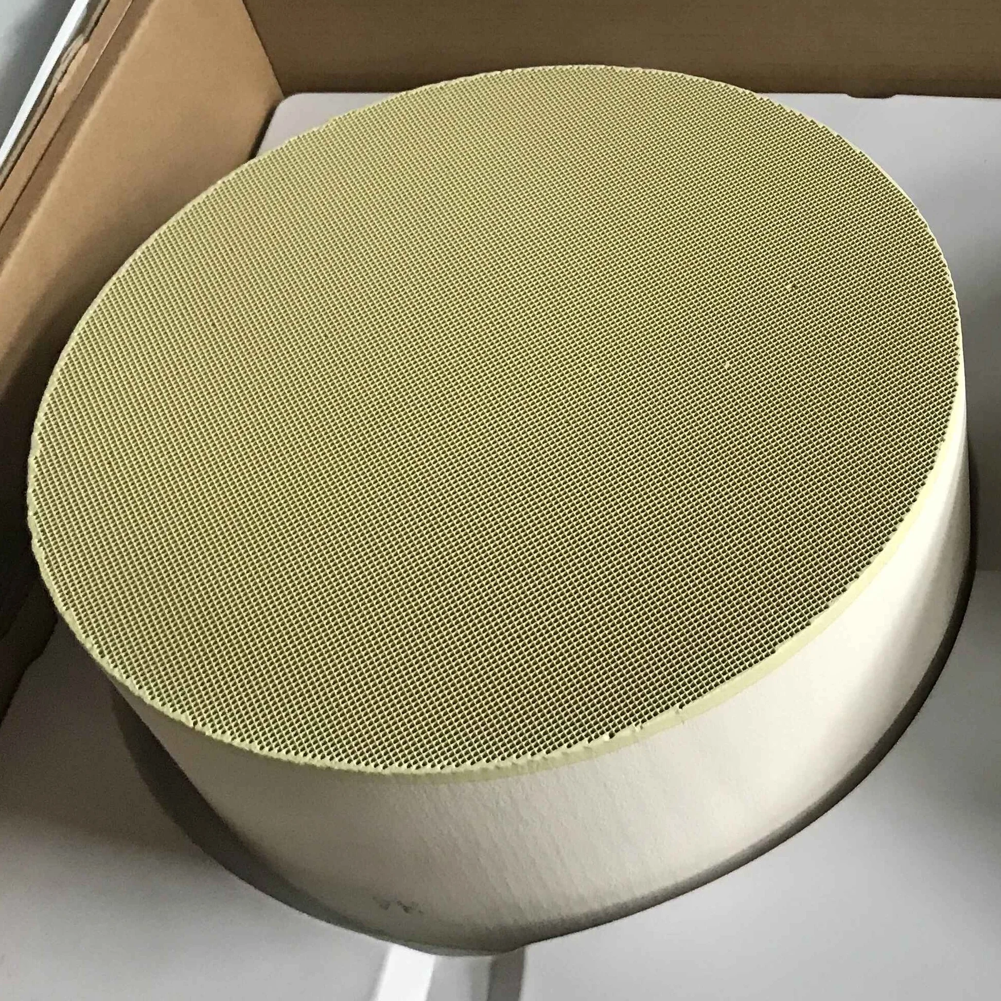 Selective Catalytic Reduction Substrate Ceramic used