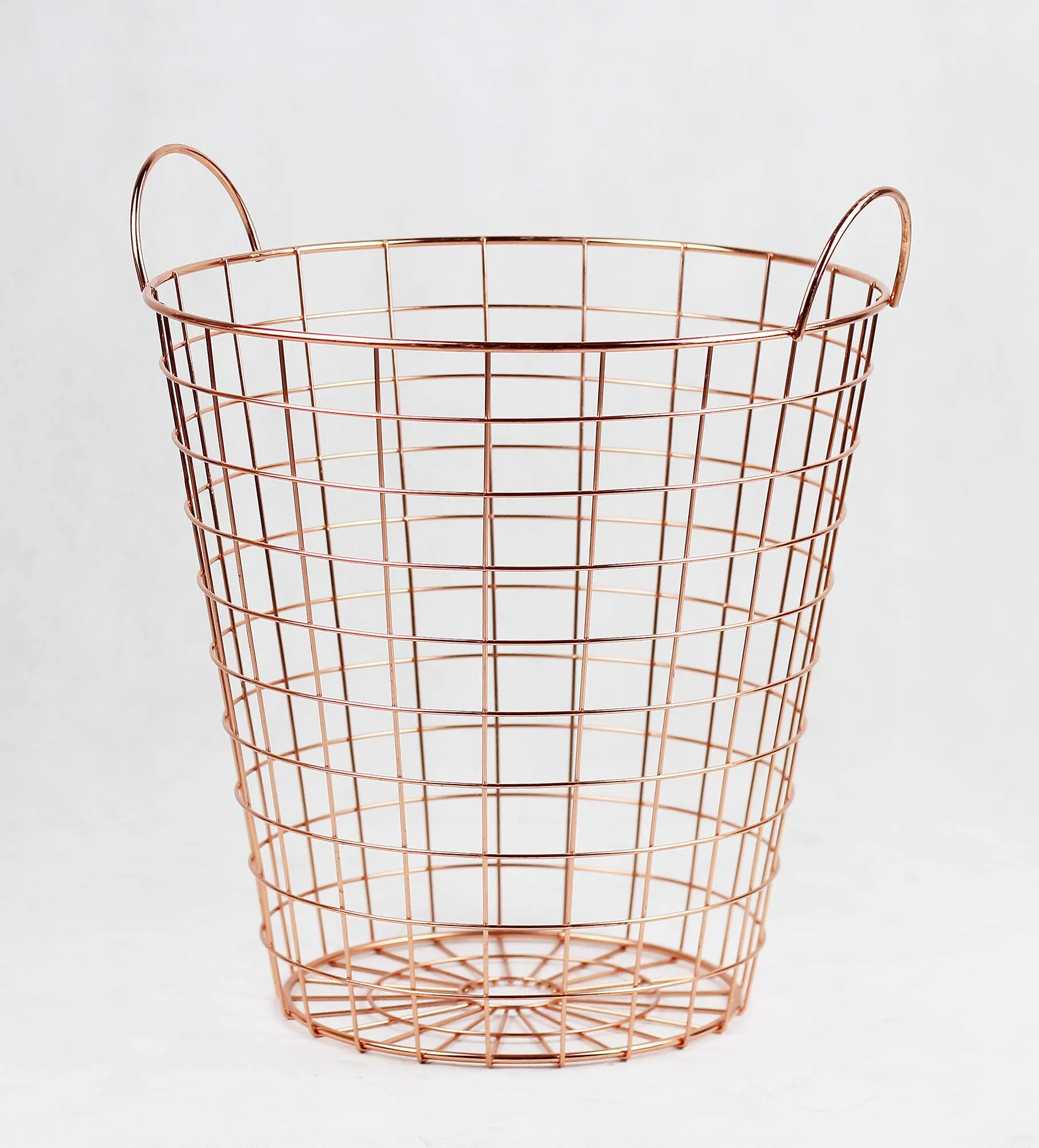 Большие корзины для белья ручной работы с металлической проволокой золотого цвета