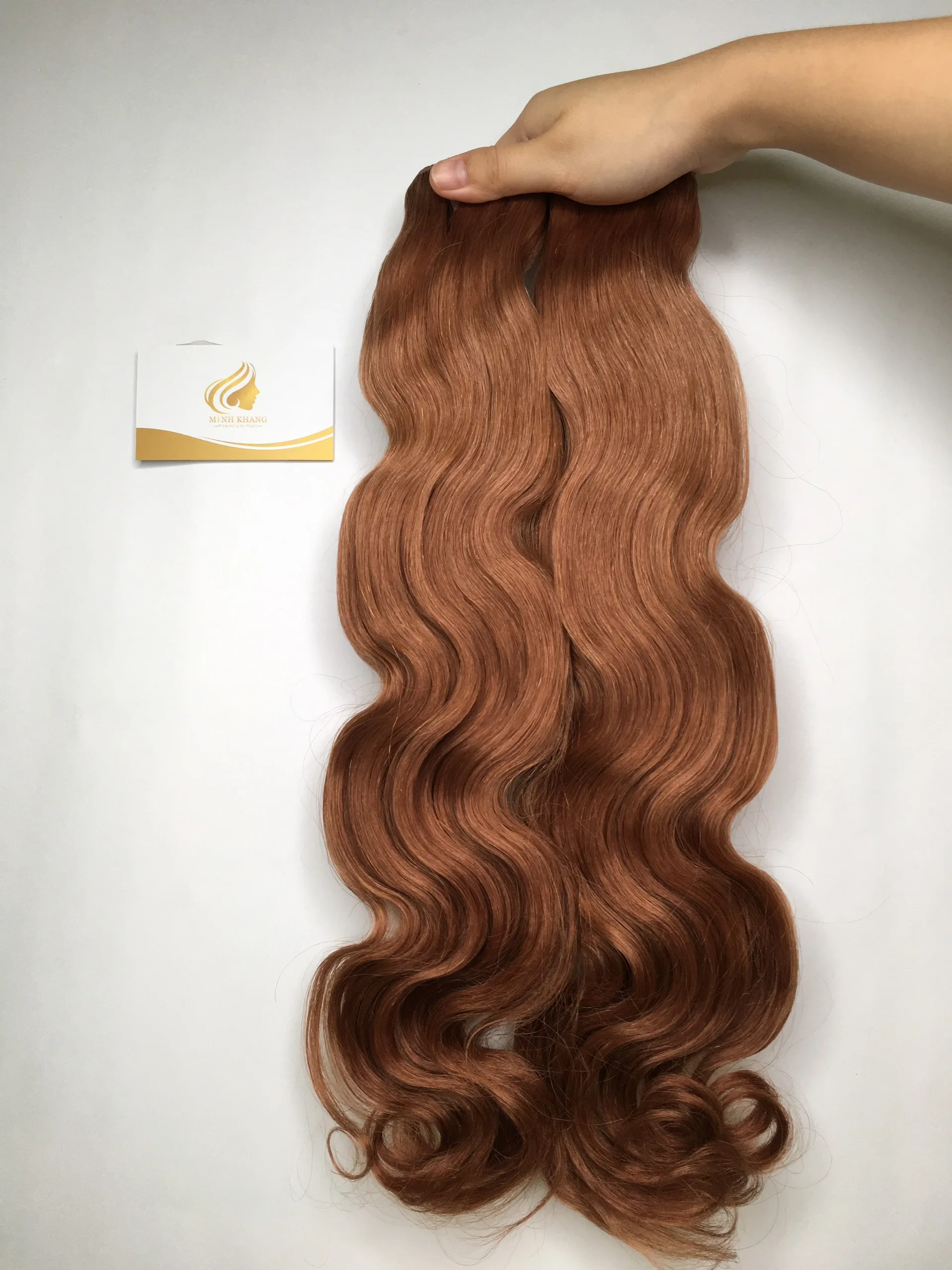 Накладные человеческие волосы из Вьетнама волнистые высокое качество натуральные оптовая цена