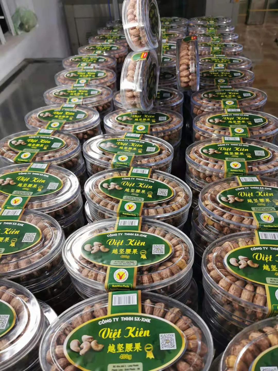 
Best Sell In Vietnam Asia Standard Company Premium Product Roasted Cashew Nuts With Elip 400GR GW Eco Friendly Contac Now Sale 