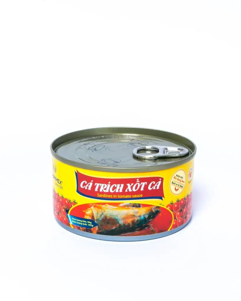 CANNED SARDINE IN TOMATO SAUCE MANUFACTURED BY SEASPIMEX VIETNAM (PACKING: 155G/185G/425G/850G)