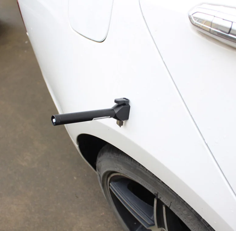 Multi Functional 4 in 1 Car Safety Emergency Escape Hammer with LED Flashlight Window Breaker