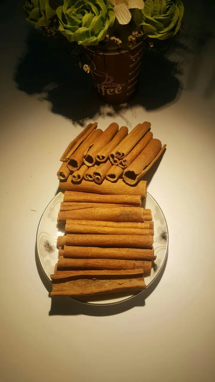 Cigarette Cinnamon Vietnam 2021 cassia stick