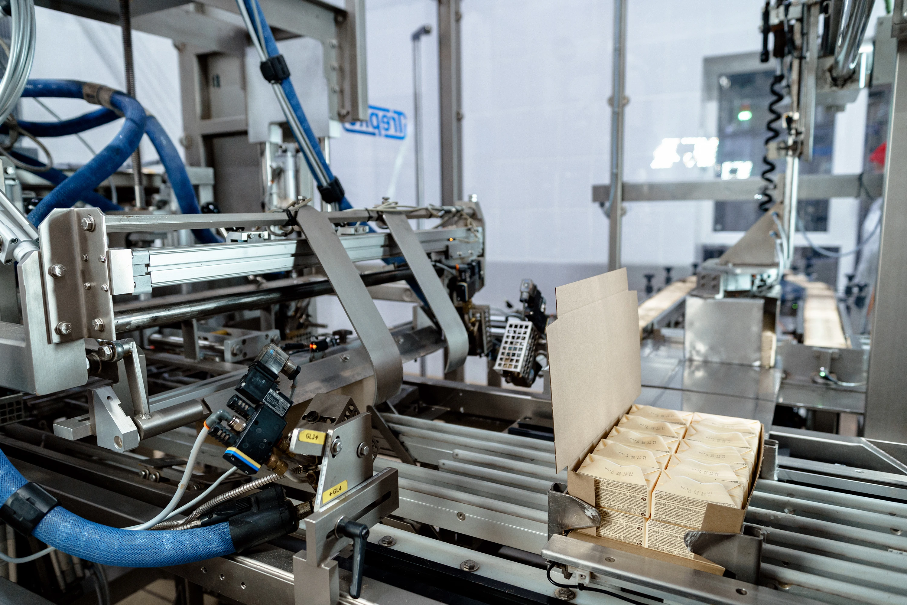 Сладкий крем молочный жир Массовая 72,5%