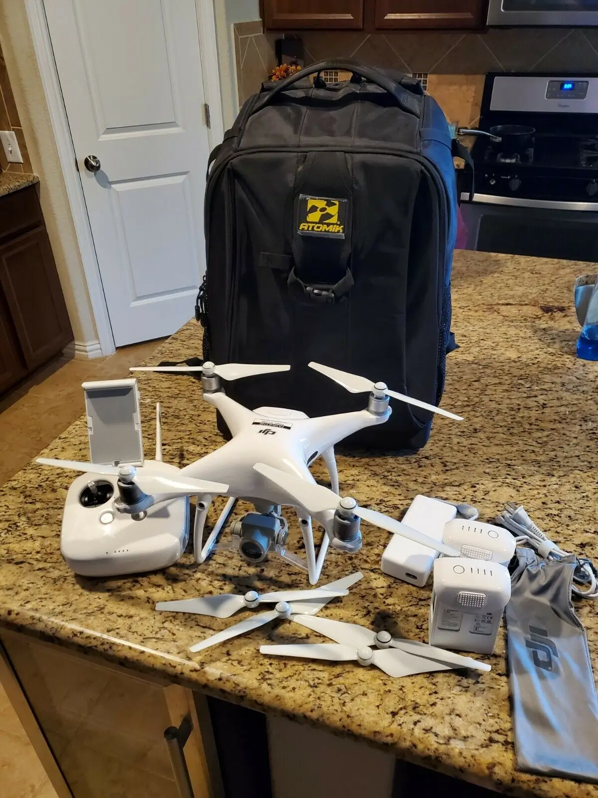 
Buy 2 get 1 Wholesale 100% Original New Camera, Photo Sealed DJI Mavic Air 2 Fly More Combo 