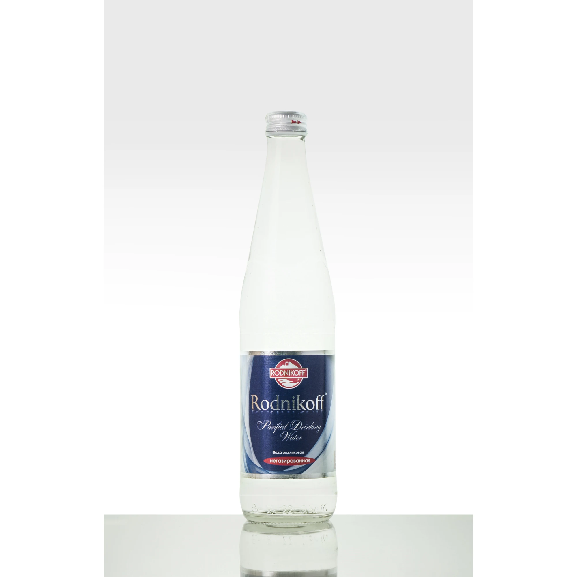 High quality natural still water in 500 ml glass bottles, from manufacturer