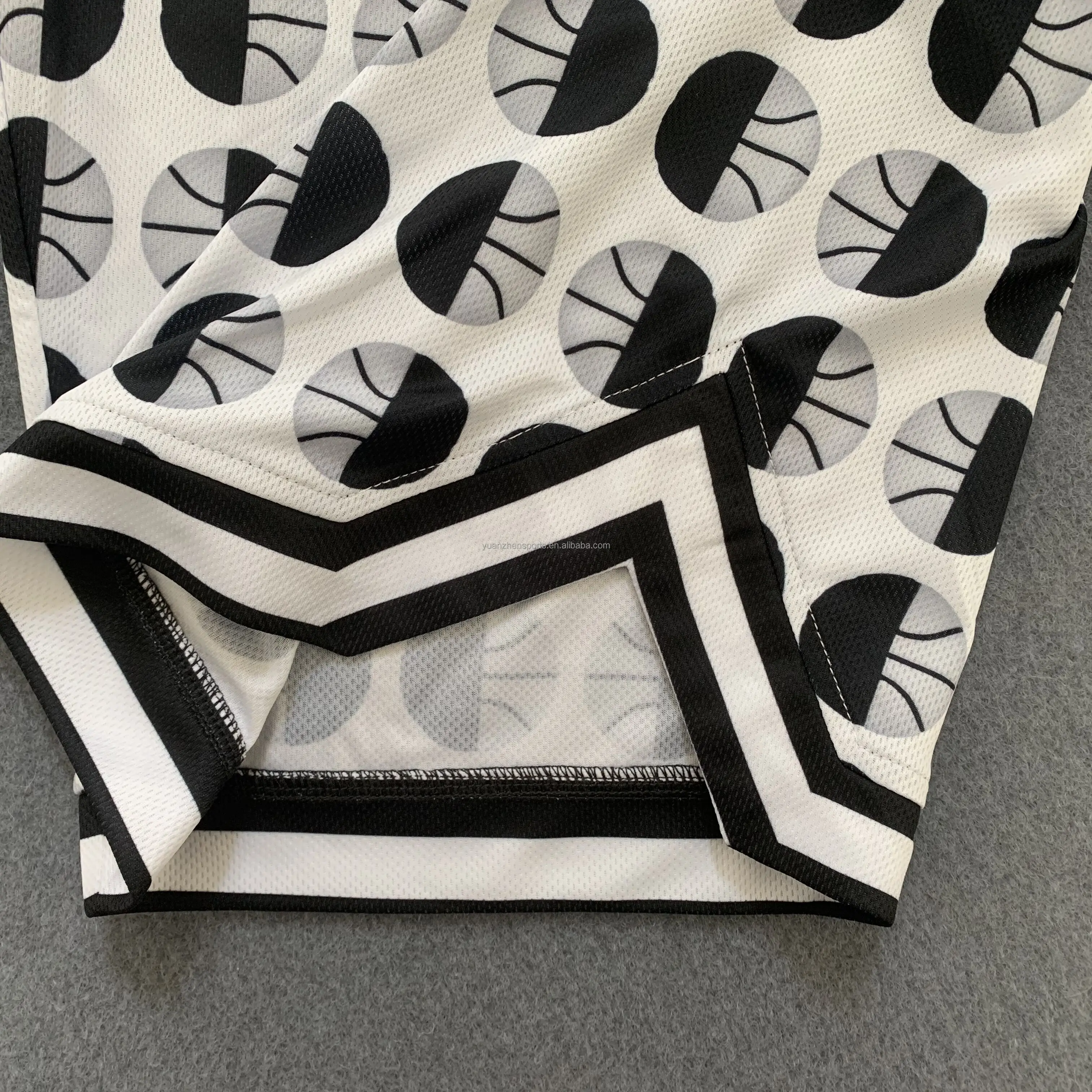 Высококачественные баскетбольные шорты из полиэстера на заказ