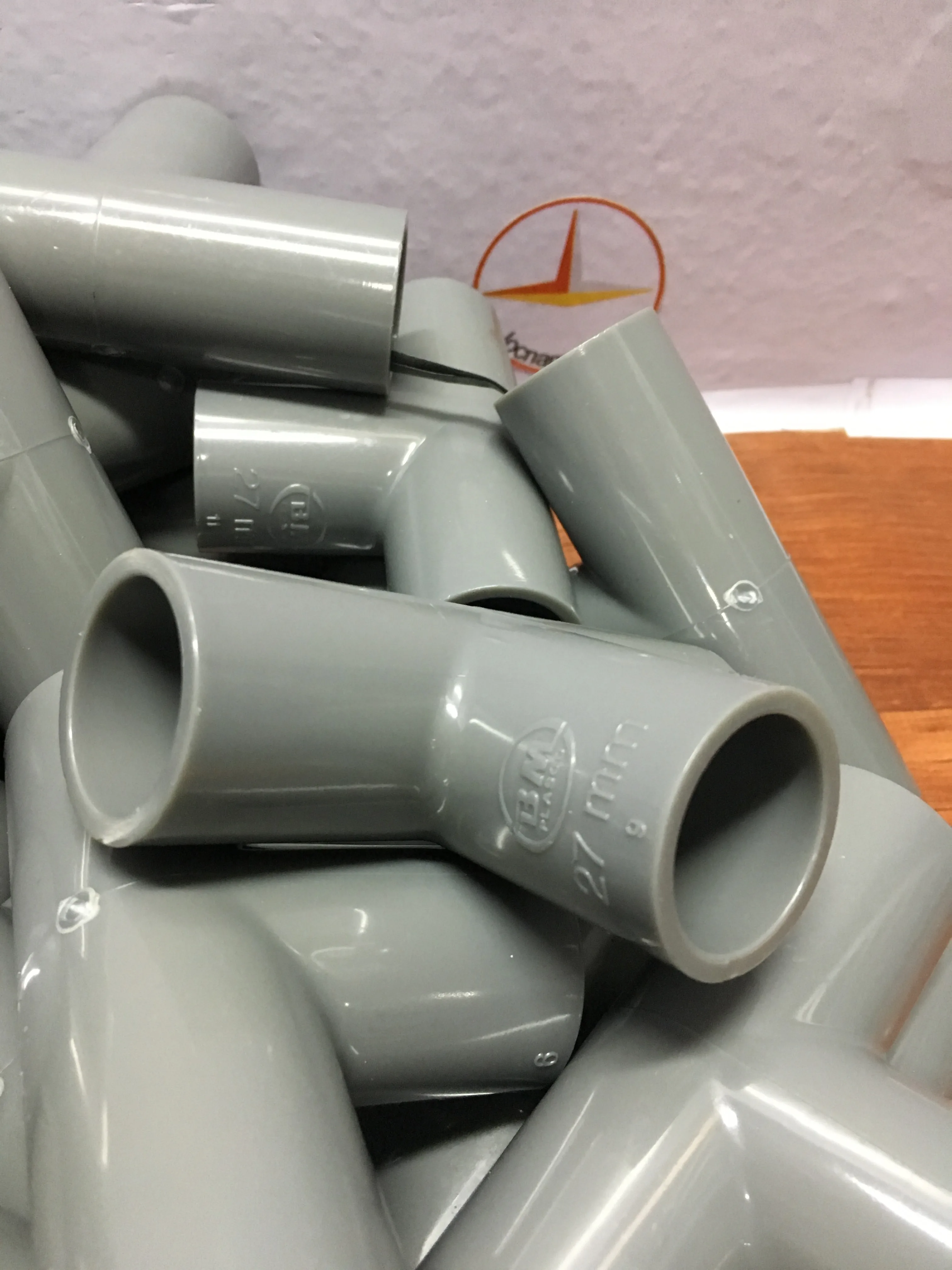 
90 o Tee PVC plastic BM (1/2