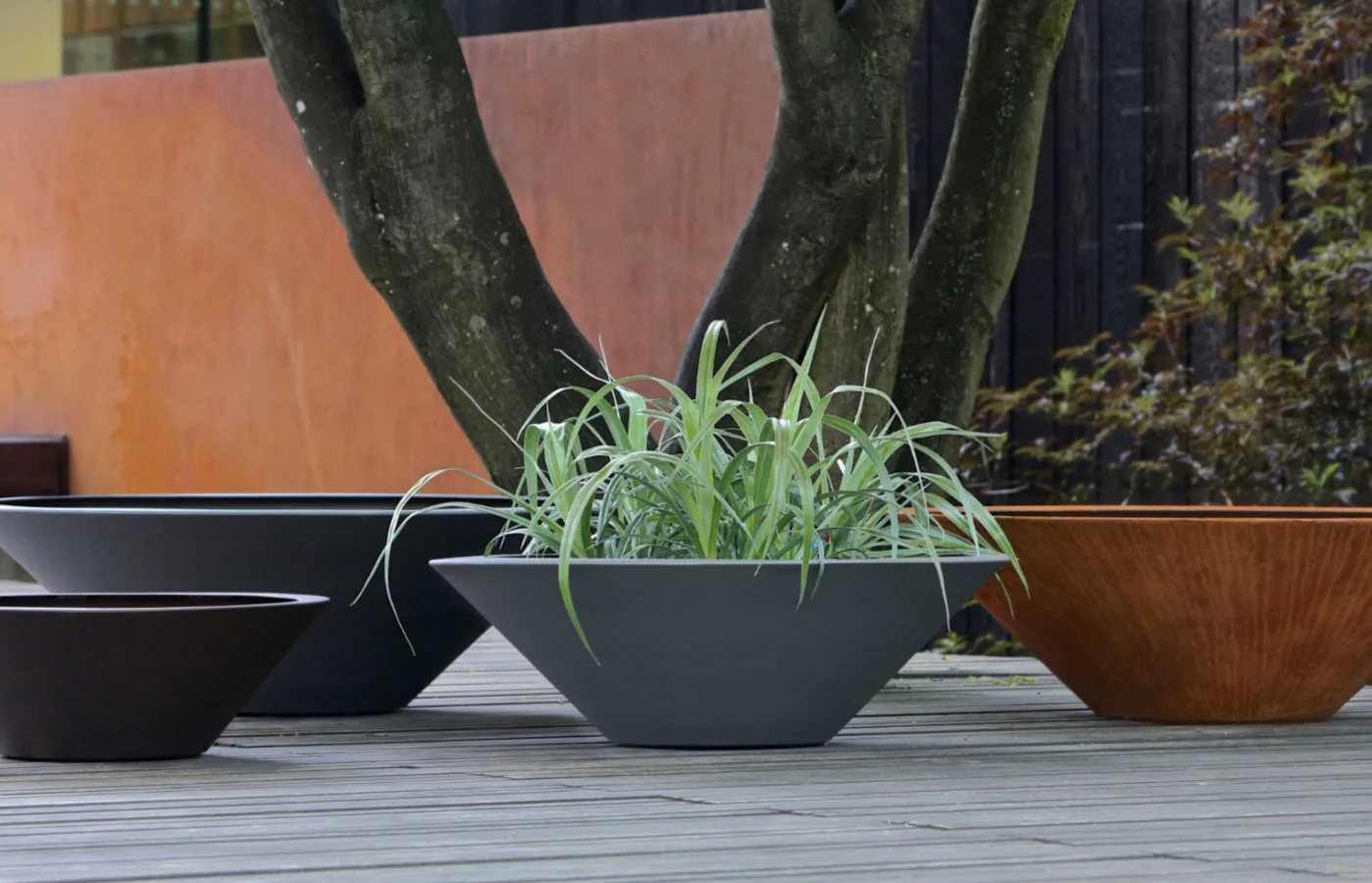 Fiberglass Planter Flower Pots Modern Indoors and Outdoor Hotel Project Planters Landscaping Pots Zen Series