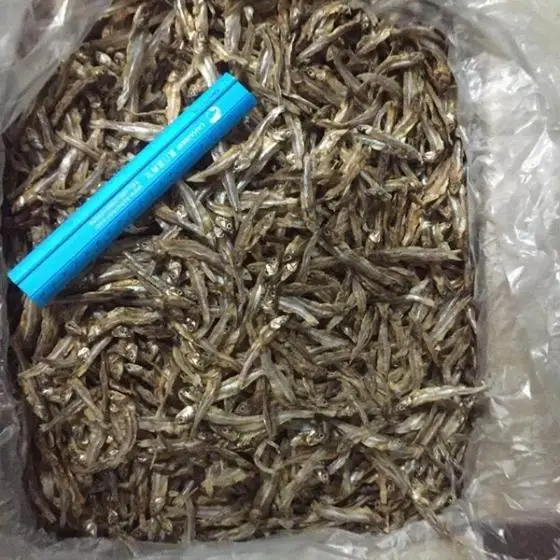 
Baby dried anchovy, medium dried anchovy, 