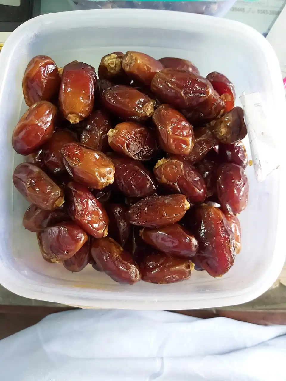 
Fresh Aseel Dates high quality cheap price from Pakistan 