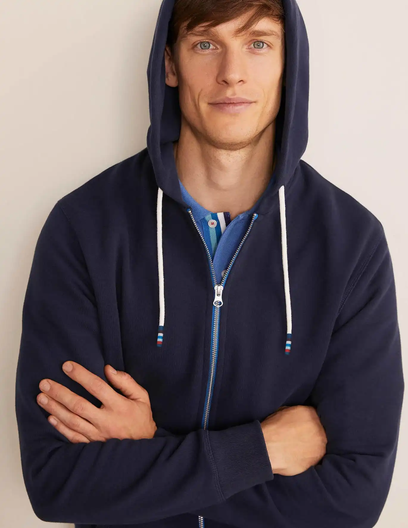 
100% cotton Loop back cotton jersey Front pockets Zip-through front Ribbed cuffs and hem Casual comfortable fit Machine washable 