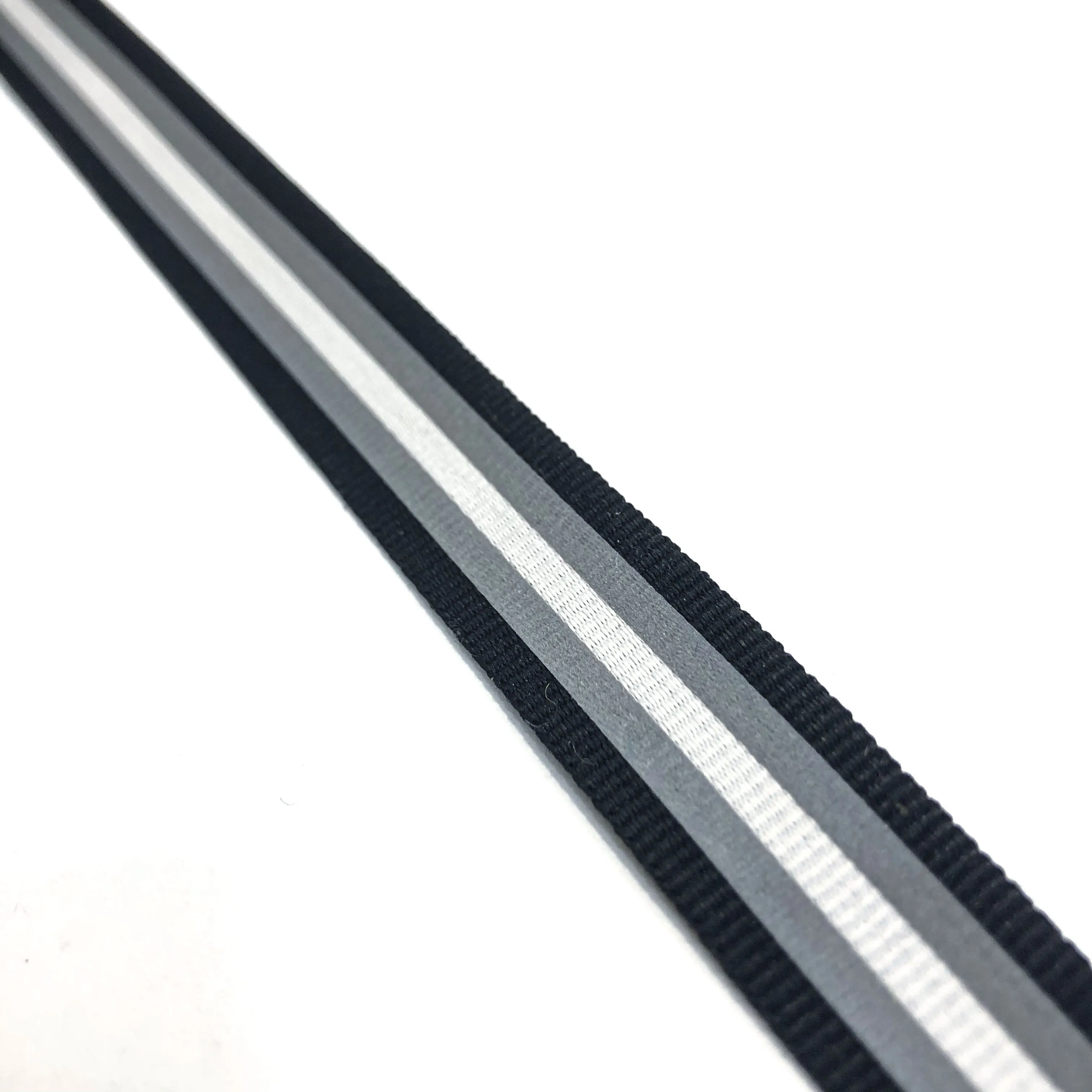 
JL-DEMO-WFJ-B0271 Jacquard webbing with reflective film for sportswear and fashion clothings 