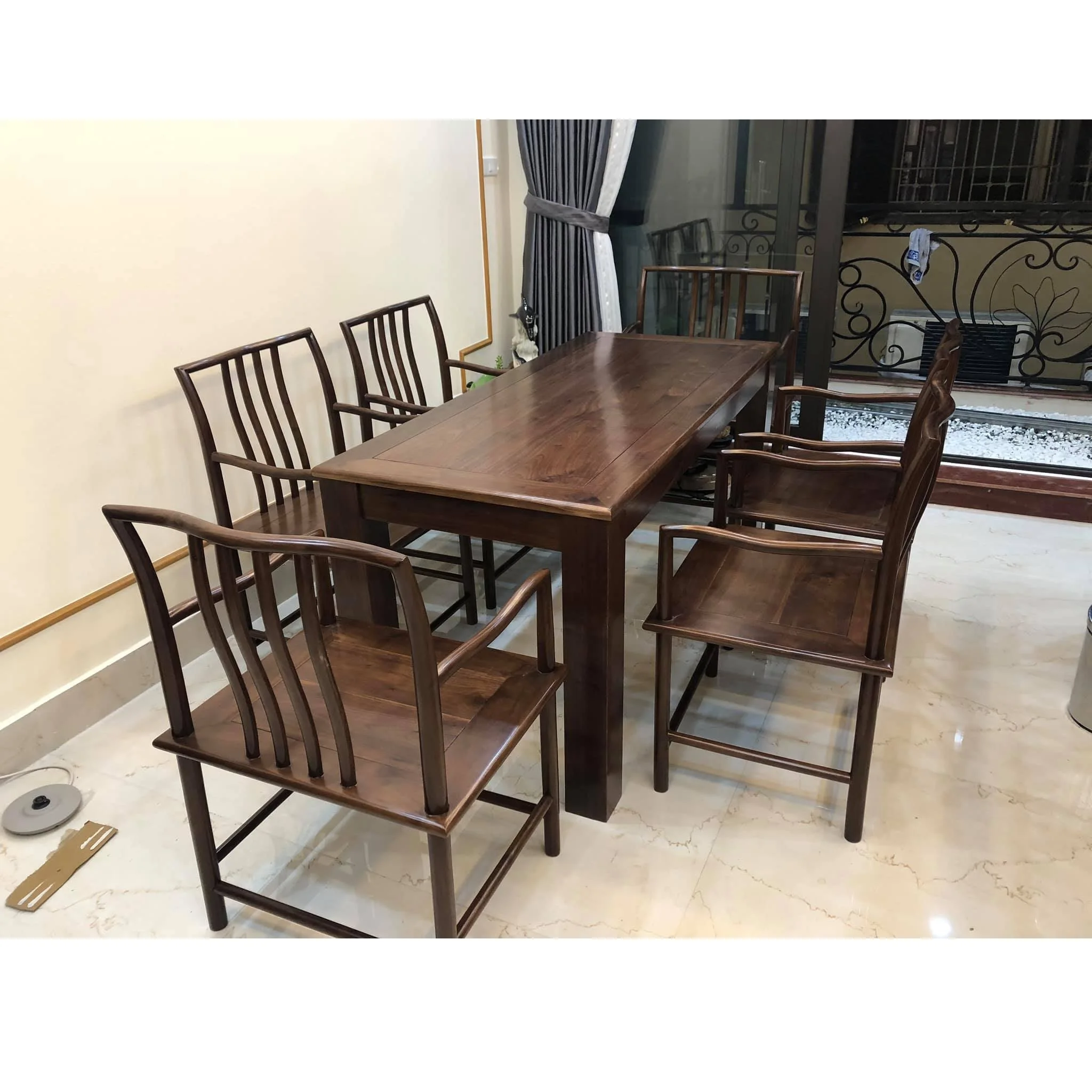 High Quality Carton Packing Dining Room Application Wooden Material Dinner Table Set Export From Vietnam