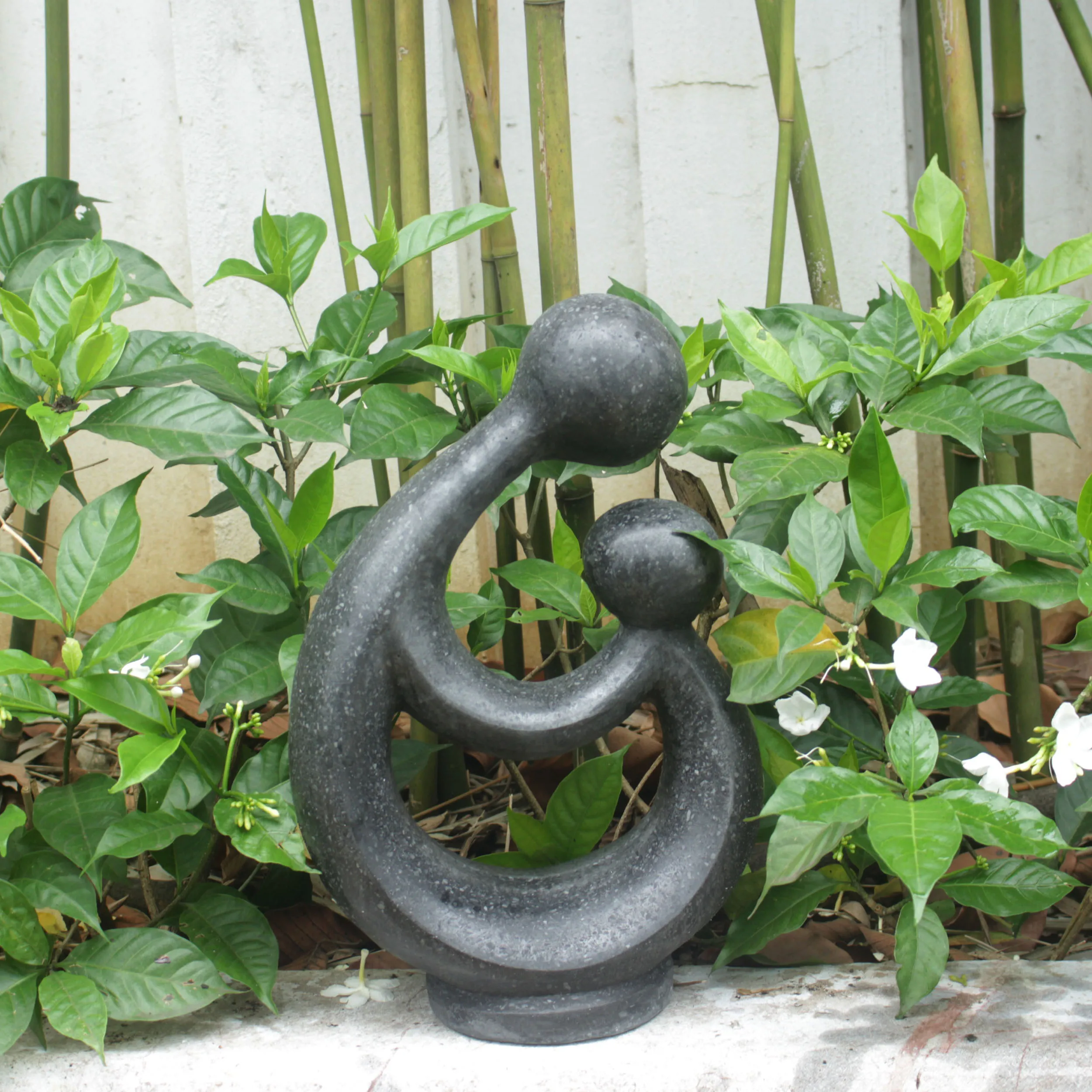 Outdoor Black geometrical shape Running Water Garden Resin Fountain Garden Ornaments Garment Decor