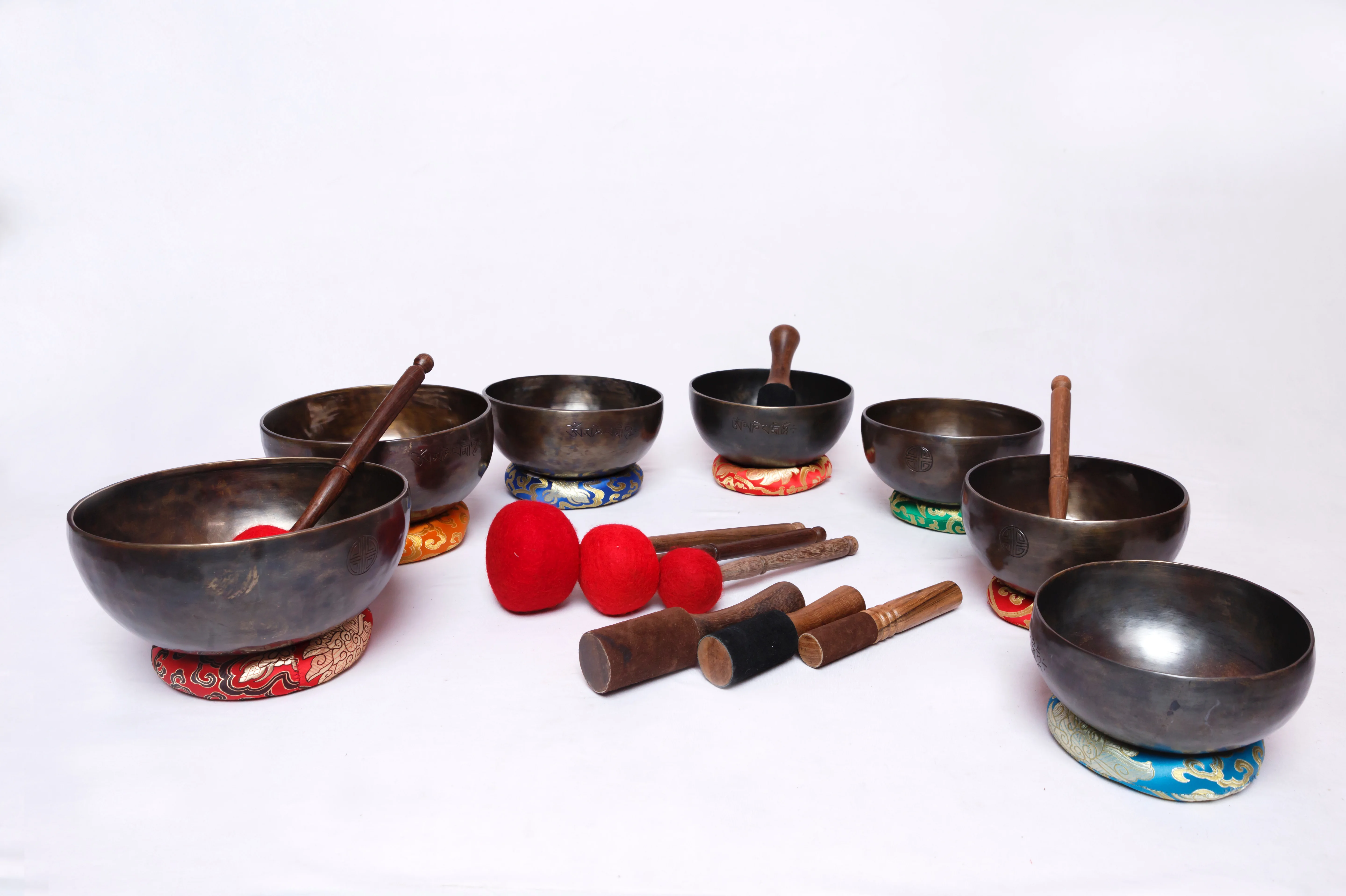 7 Chakrahealing Singing Bowl Set | Bowl For Healing, Mediation And Religious Purpose Tibetan hNd made 7 metal combination
