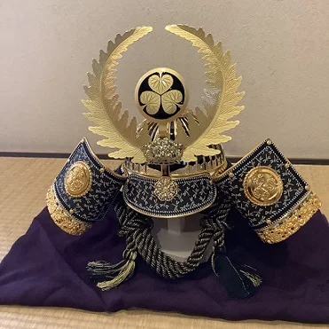 Japanese samurai helmet made by Japanese tradition looking for distributor samurai helmet