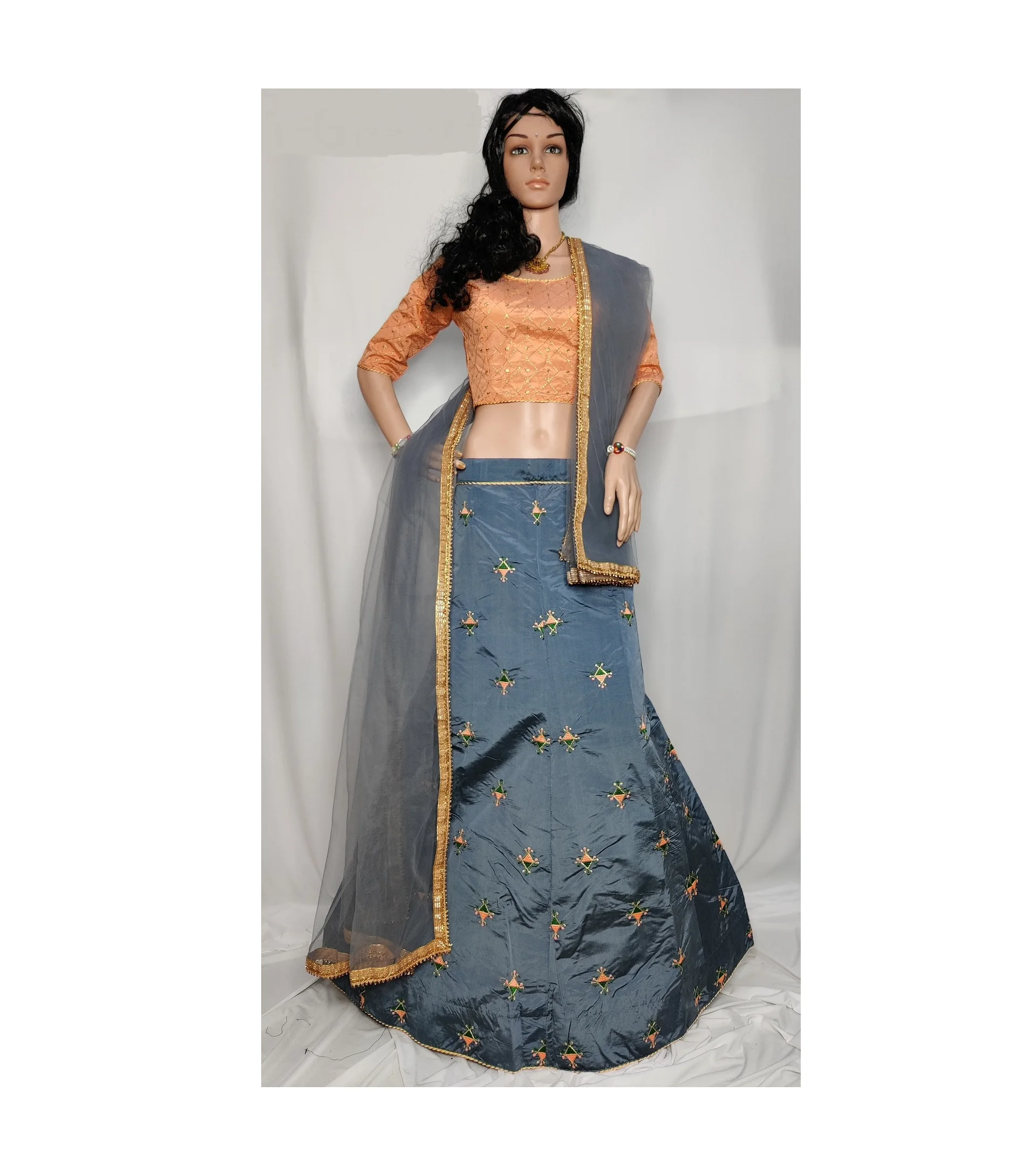 
WOAIS LEHENGA CHOLI 