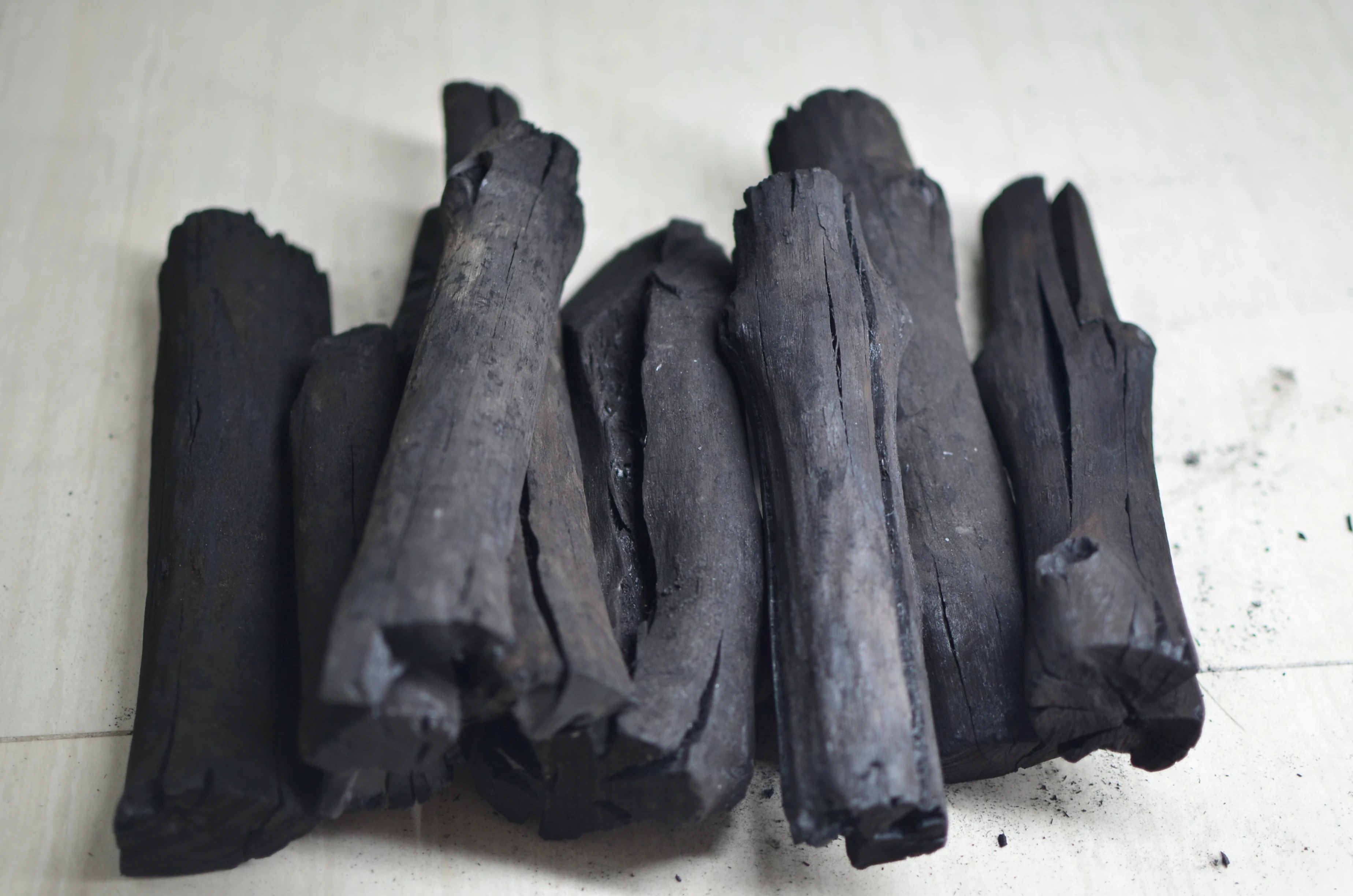 Original Manufacturer Mangrove Hardwood Charcoal Black charcoal Stick shape Smokeless charcoal odoress