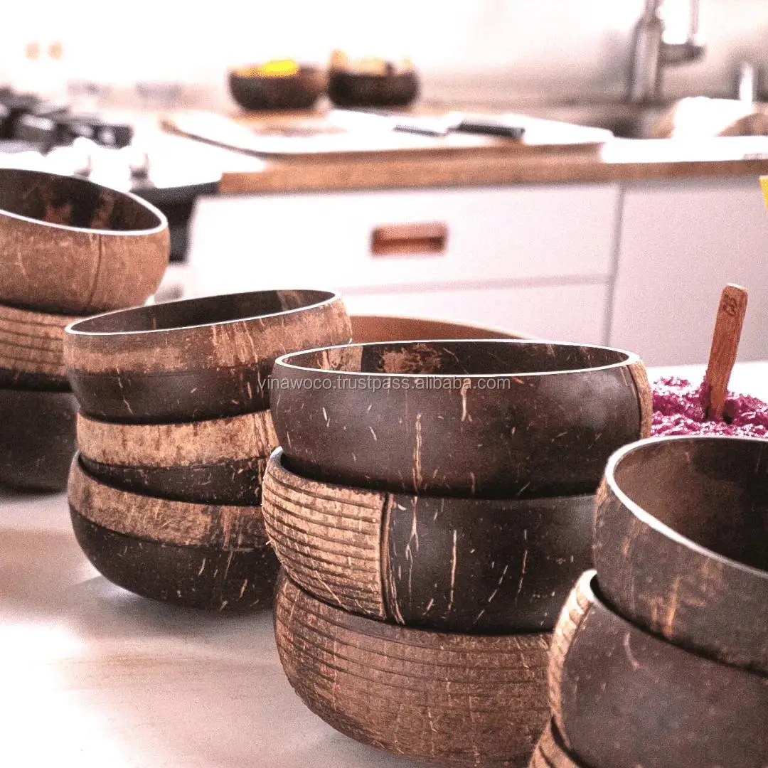 2024 Handmade Eco Friendly Coconut Bowls for salad, fruits or icream eco friendly coconut bowl